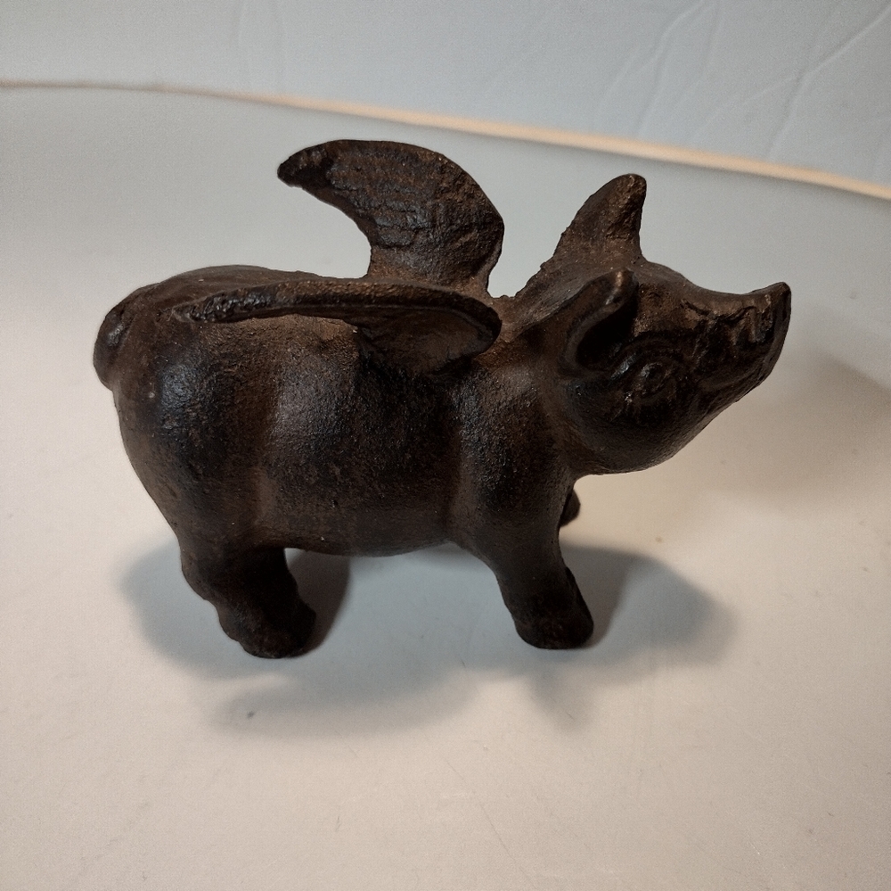 Cast Iron Flying Pig Wings Decorative Farmhouse Decor Paperweight